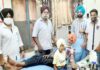 ਸਰਪੰਚ ਹਰਭਜਨ ਬਹੋਨਾ, ਗੁਰਪ੍ਰਗਟ ਸਮਾਧ ਭਾਈ ਅਤੇ ਗੁਰਮੇਲ ਭਿੰਡਰ ਨੇ ਲੋੜਵੰਦਾਂ ਲਈ ਖੂਨਦਾਨ ਕੀਤਾ