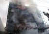 ਕੋਲਕਾਤਾ ਦੇ ਰਿਹਾਇਸ਼ੀ ਇਲਾਕੇ ਵਿੱਚ ਇੱਕ 5 ਮੰਜ਼ਿਲਾਂ ਇਮਾਰਤ ‘ਚ ਲੱਗੀ ਅੱਗ ।